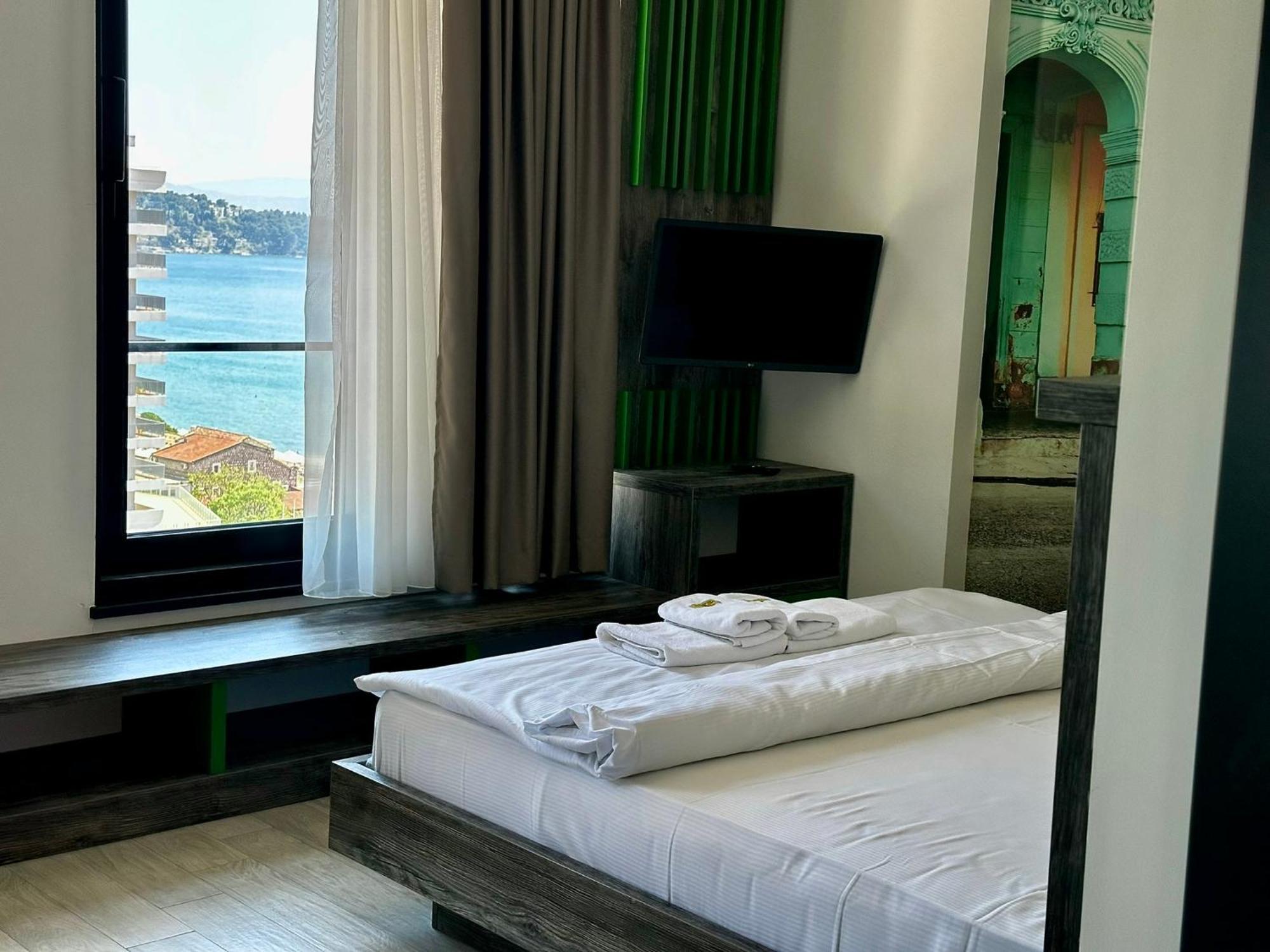 סוטומורה Hotel Del Medio מראה חיצוני תמונה