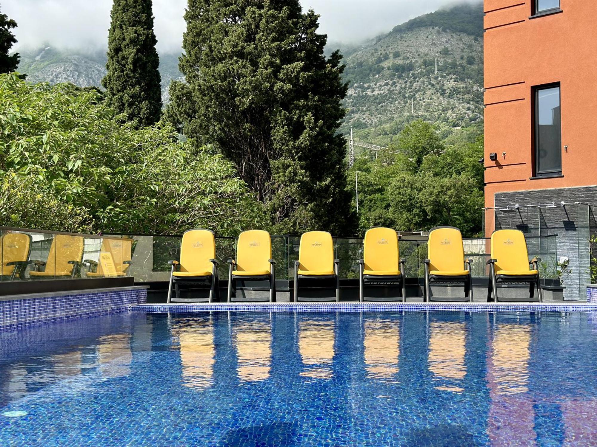 סוטומורה Hotel Del Medio מראה חיצוני תמונה